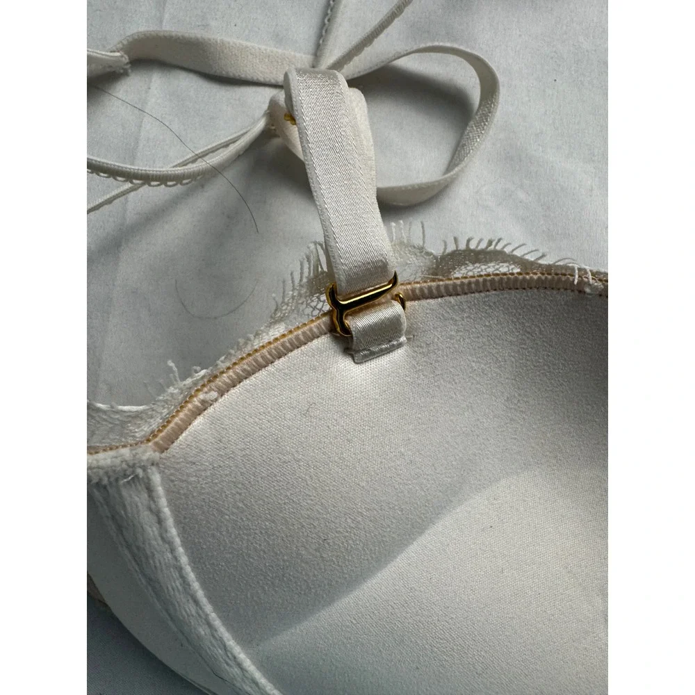 Victorias Secret Bombshell Push Up Bra 32B White Lace Floral Padded Underwire